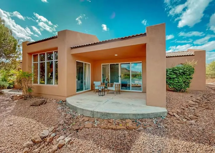 Holiday home Red Rock Retreat, Pet-Friendly, Fenced Yard