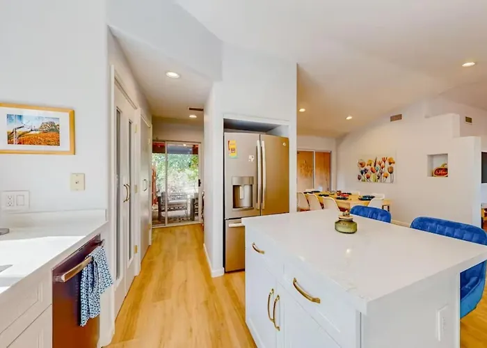 Red Rock Retreat, Pet-Friendly, Fenced Yard * Sedona